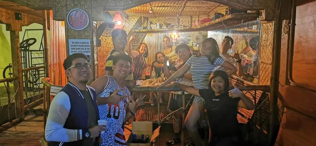 Bambooze Hauz Hotel Balabag  Eksteriør billede