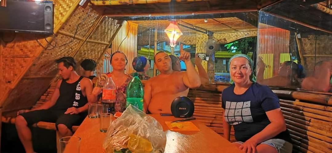 Bambooze Hauz Hotel Balabag  Eksteriør billede